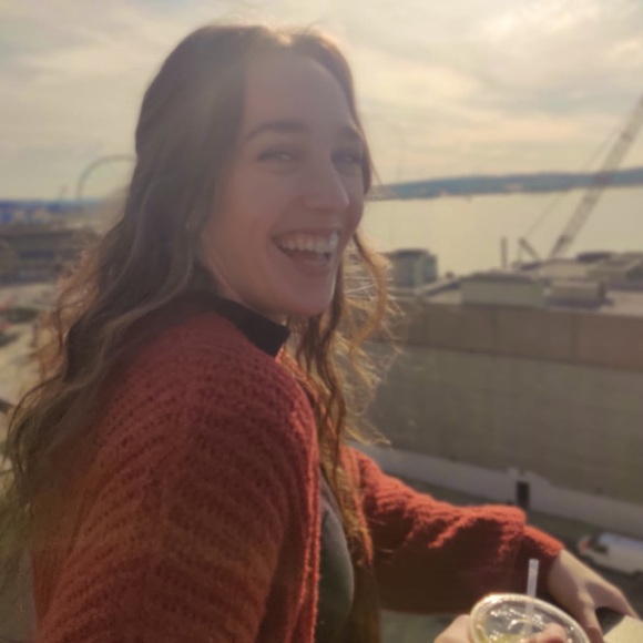 Hi there! Thanks for stopping by! - Picture 1 of 1